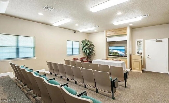 Building Photo - 11530 Villa Grand