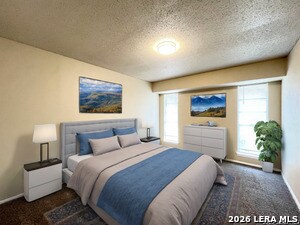 Foto del edificio - 8211 Creekline Dr