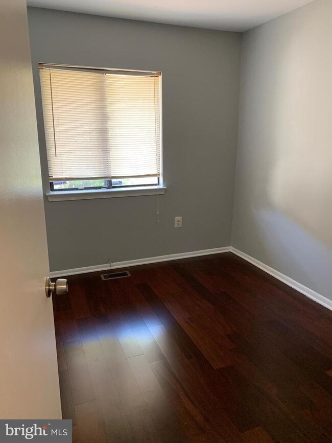 Building Photo - 6500 Woodgreen Cir