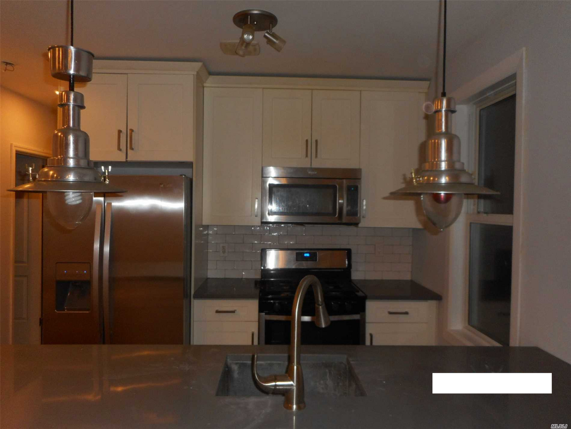 Foto del edificio - 949 E 89th St