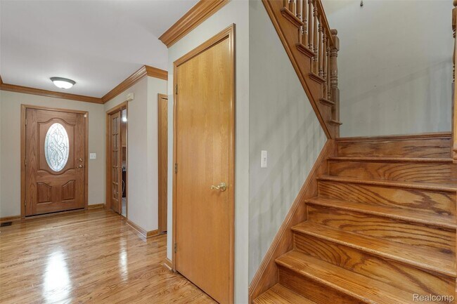 Building Photo - 47105 Liberty Bell Rd E