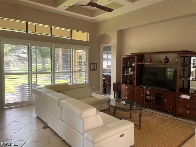 Foto del edificio - 8314 Provencia Ct