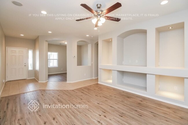 Foto del edificio - 3677 E Remington Dr