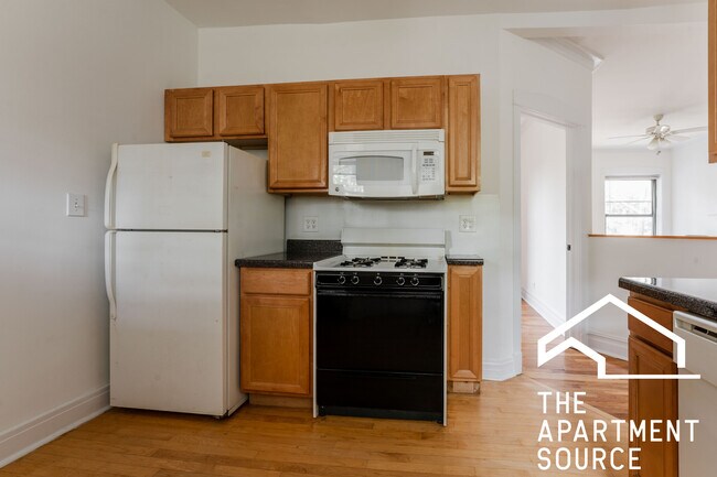 Building Photo - 4823 N Albany Ave