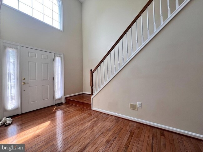 Building Photo - 8596 Trail View Dr