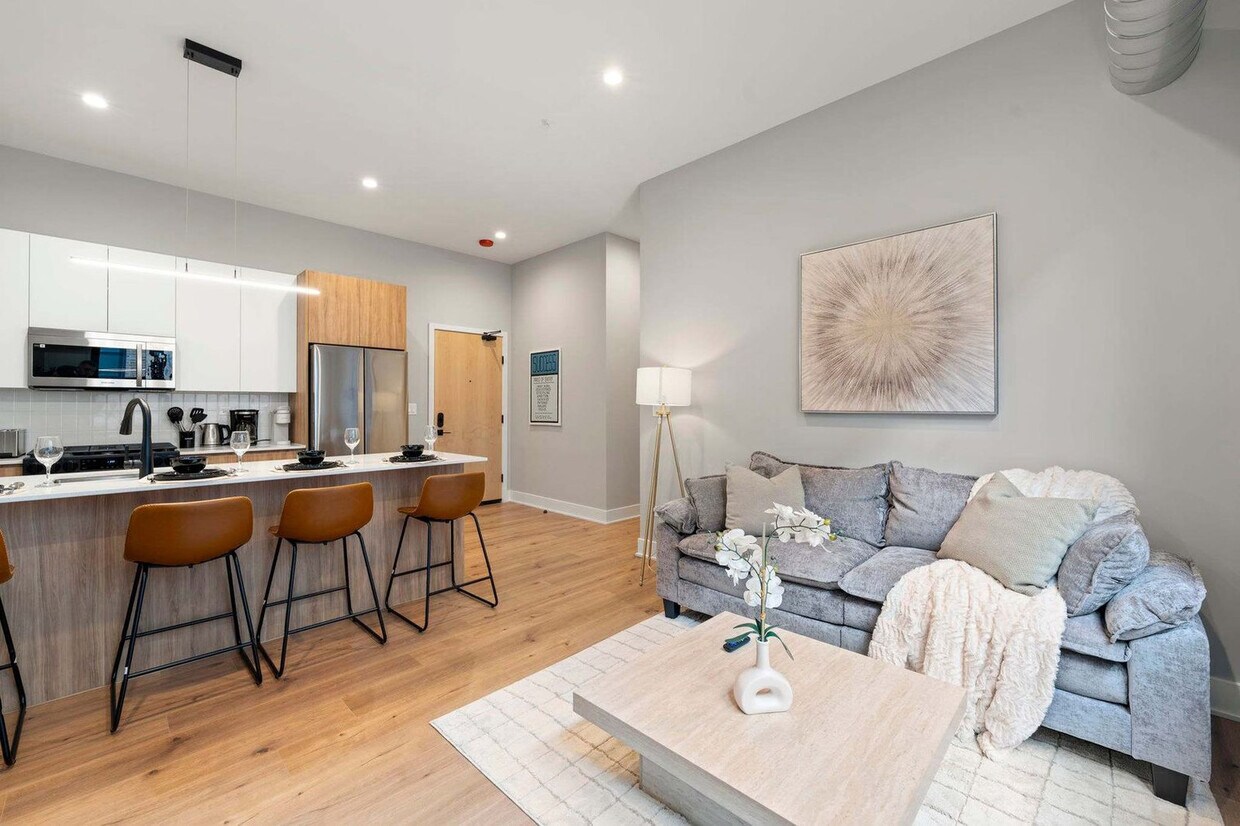 Foto principal - 6044 N Winthrop Ave