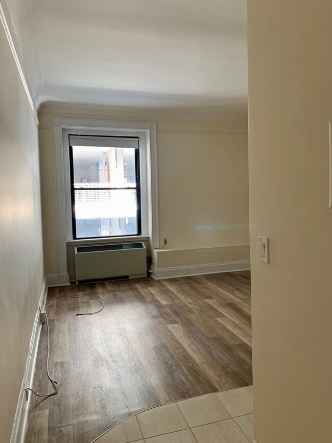 Building Photo - 62 Boylston St