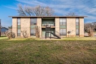 Building Photo - 301 Craddock Ave