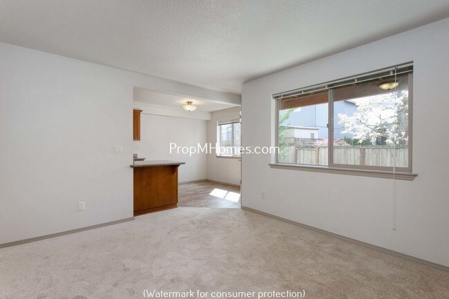 Foto del edificio - 18996 SW Johnson St