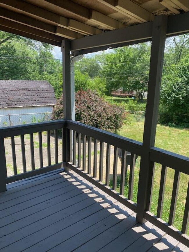 Building Photo - 2br/ 2ba House