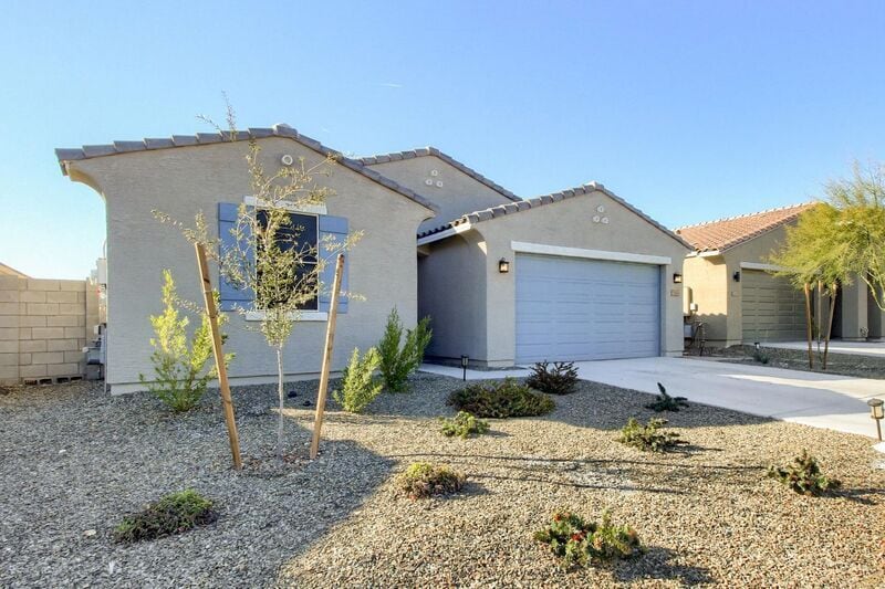 12541 W State Ct Luke Air Force Base, AZ 85307 Alquileres en Luke Air Force Base, AZ