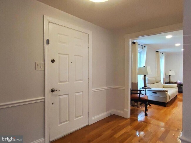Foto del edificio - 15840 Buena Vista Dr