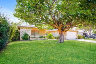 Building Photo - 5155 Harriett Cir