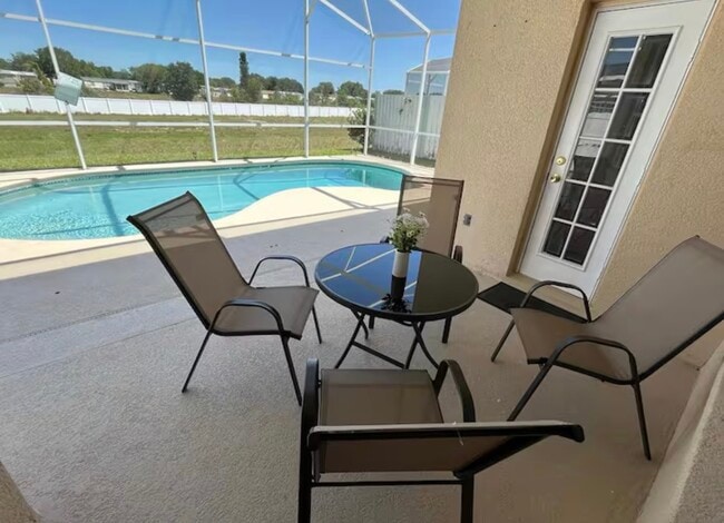 Foto del edificio - 554 Lockbreeze Dr