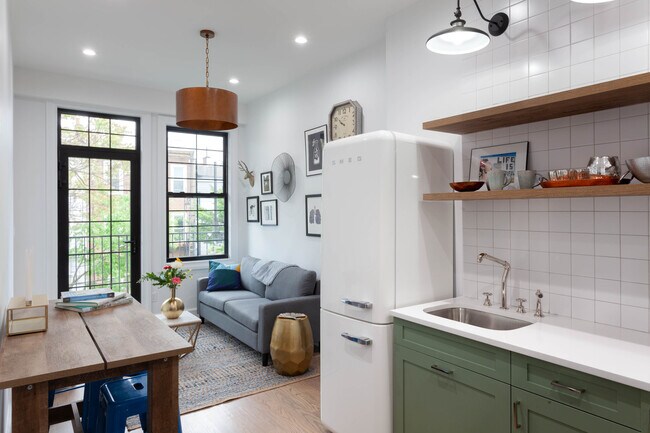 Building Photo - Node Weirfield