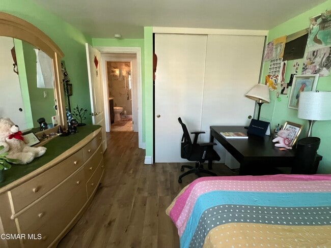 Foto del edificio - 729 Triunfo Canyon Rd