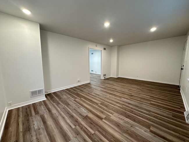 Foto del edificio - 3037 Horton St