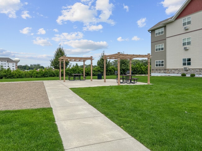 Building Photo - Northern Star Apartments