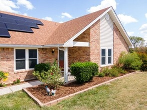 Building Photo - 122 CR - 4936