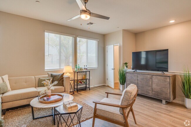 Building Photo - Town Surprise