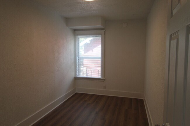 Building Photo - 2417 N Normandie St.