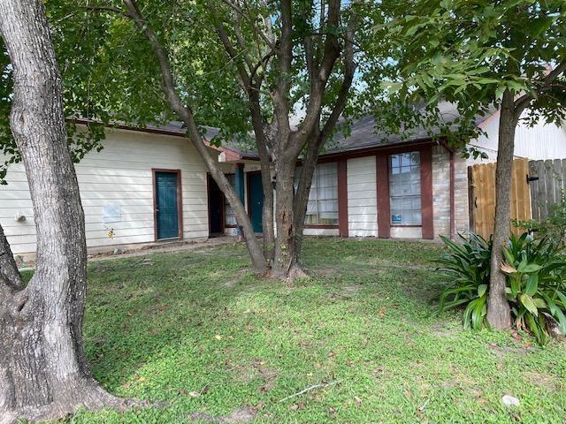 Foto principal - 10108 Inwood Hollow Ln