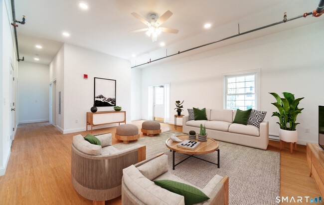 Foto del edificio - 1154 Poquonnock Rd