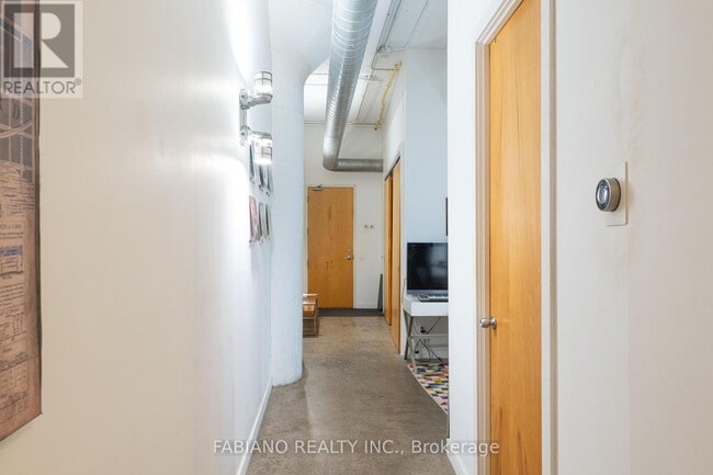 Building Photo - 155-155 Dalhousie St
