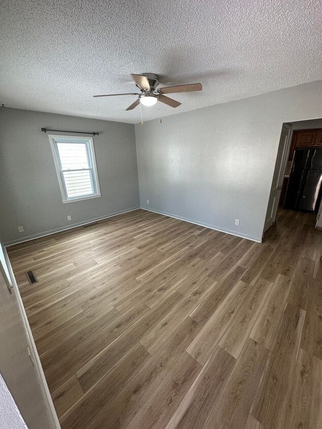 3 Bedroom Updated house! Two Stall Garage - 3 Bedroom Updated house!  Two Stall Garage