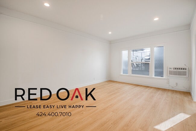 Building Photo - 1818 Whitley Ave