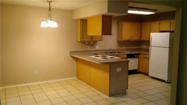 Foto del edificio - 870 Larkspur Ln