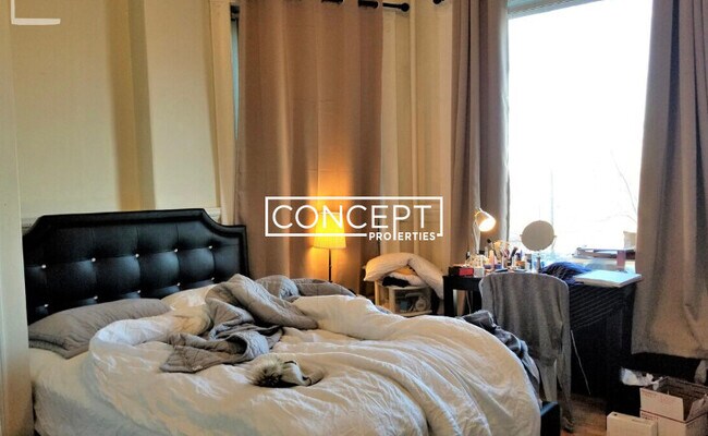 Foto del edificio - 45 Bay State Rd