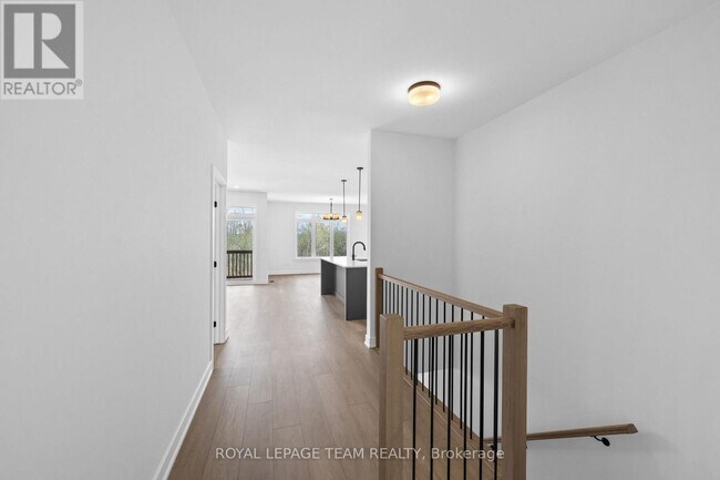 Building Photo - 1094 Moore St