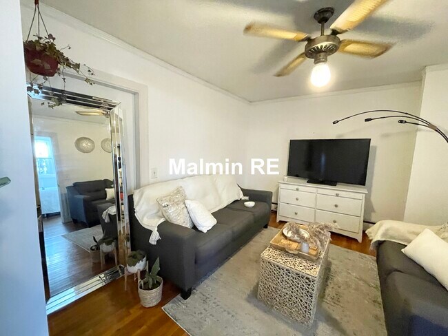 Foto del edificio - 748 E 4th St
