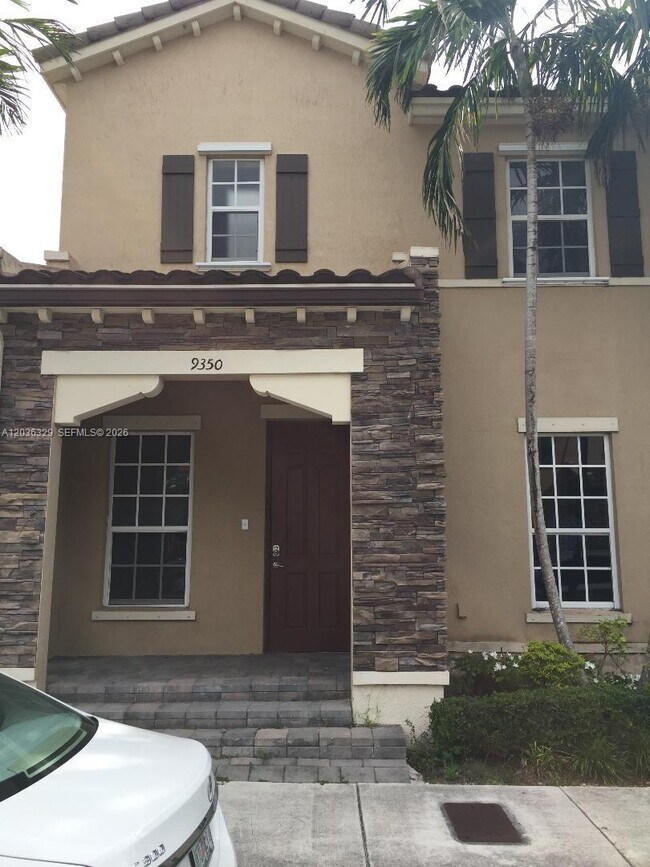 Foto del edificio - 9350 SW 170th Passage