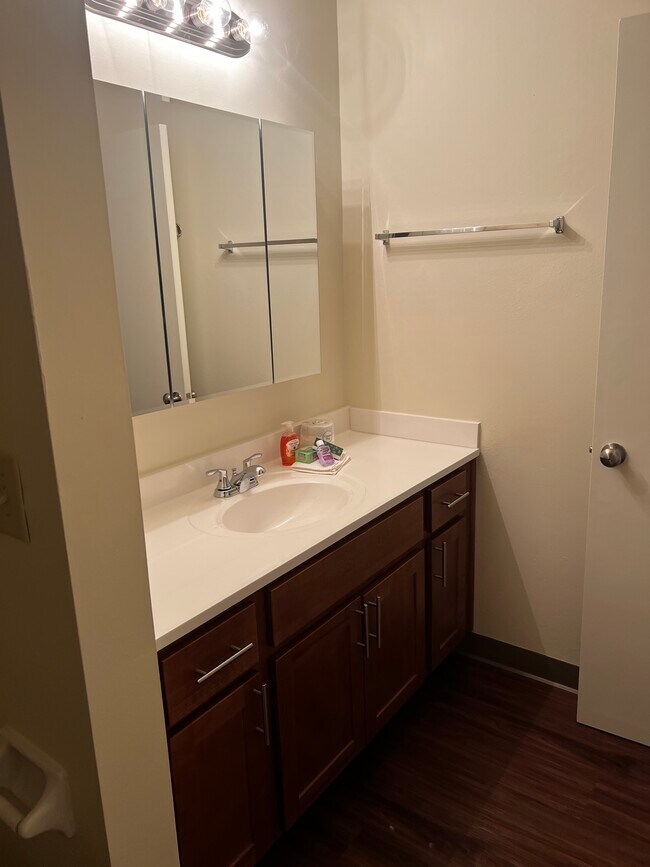 Foto del edificio - Mission Hills Apartments