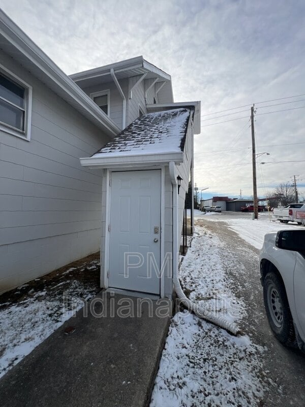 1224 E Thompson Rd, Indianapolis, IN 46227 Condo for Rent in