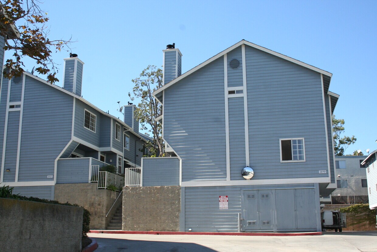 Primary Photo - 26119 Frampton Ave