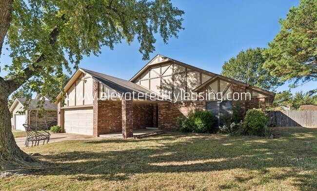 Foto del edificio - 11168 S Douglas Ave