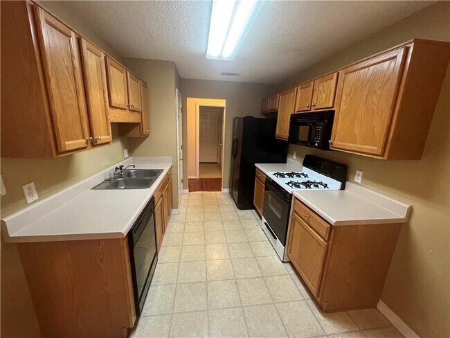 Building Photo - 1363 Kilearn Dr