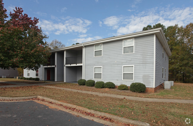 Building Photo - Oak Hill Apartments