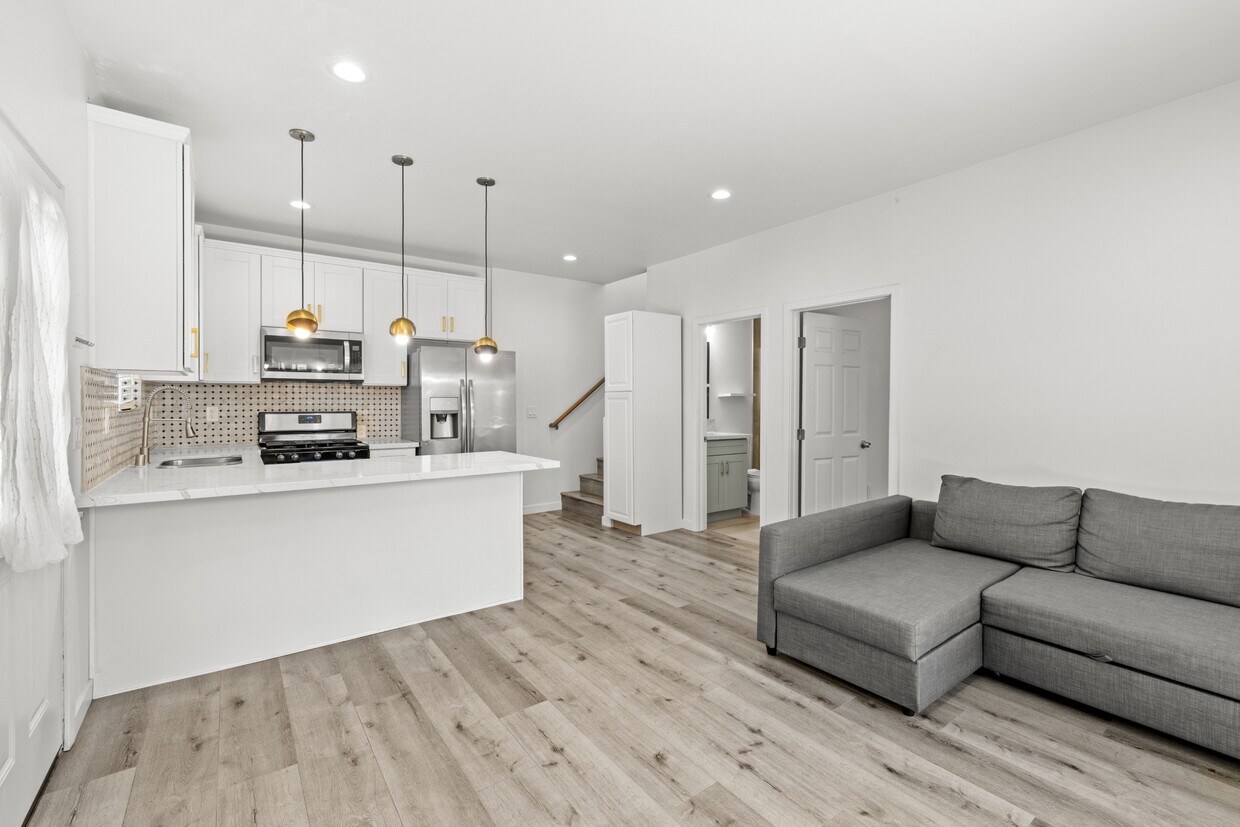 Foto principal - 6153 Mary Ln Dr
