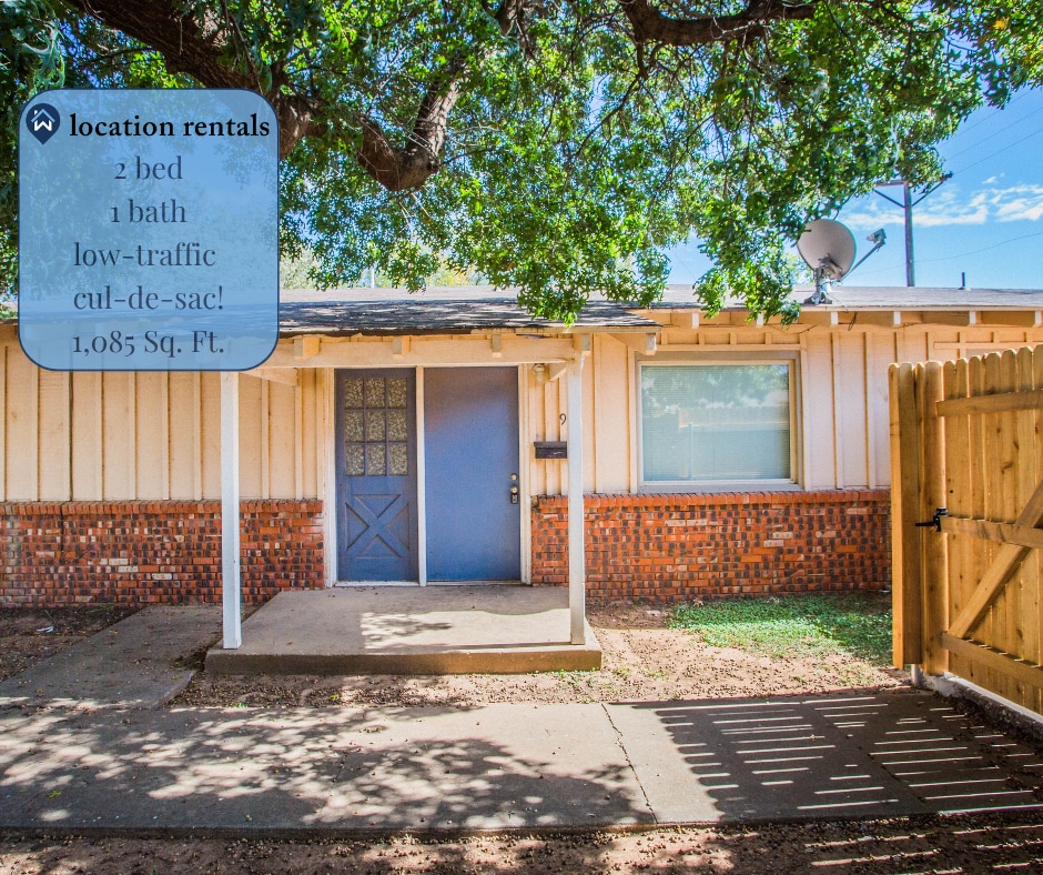 Primary Photo - Comfy 2 bed 1 bath home!