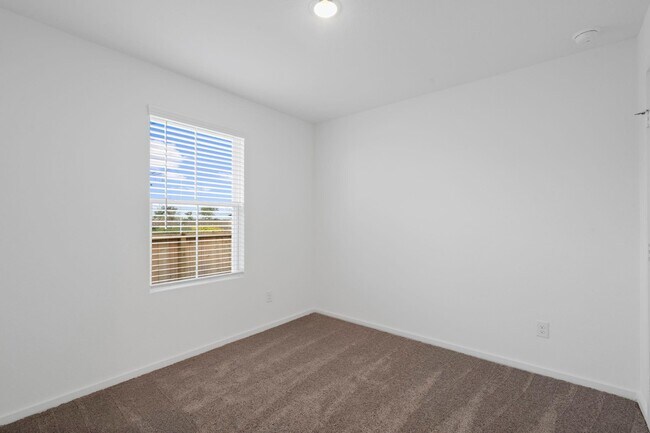 Foto del edificio - 30519 Bladnoch Ln