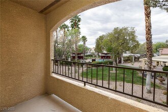 Building Photo - 7885 W Flamingo Rd Building Photo - 7885 W Flamingo Rd