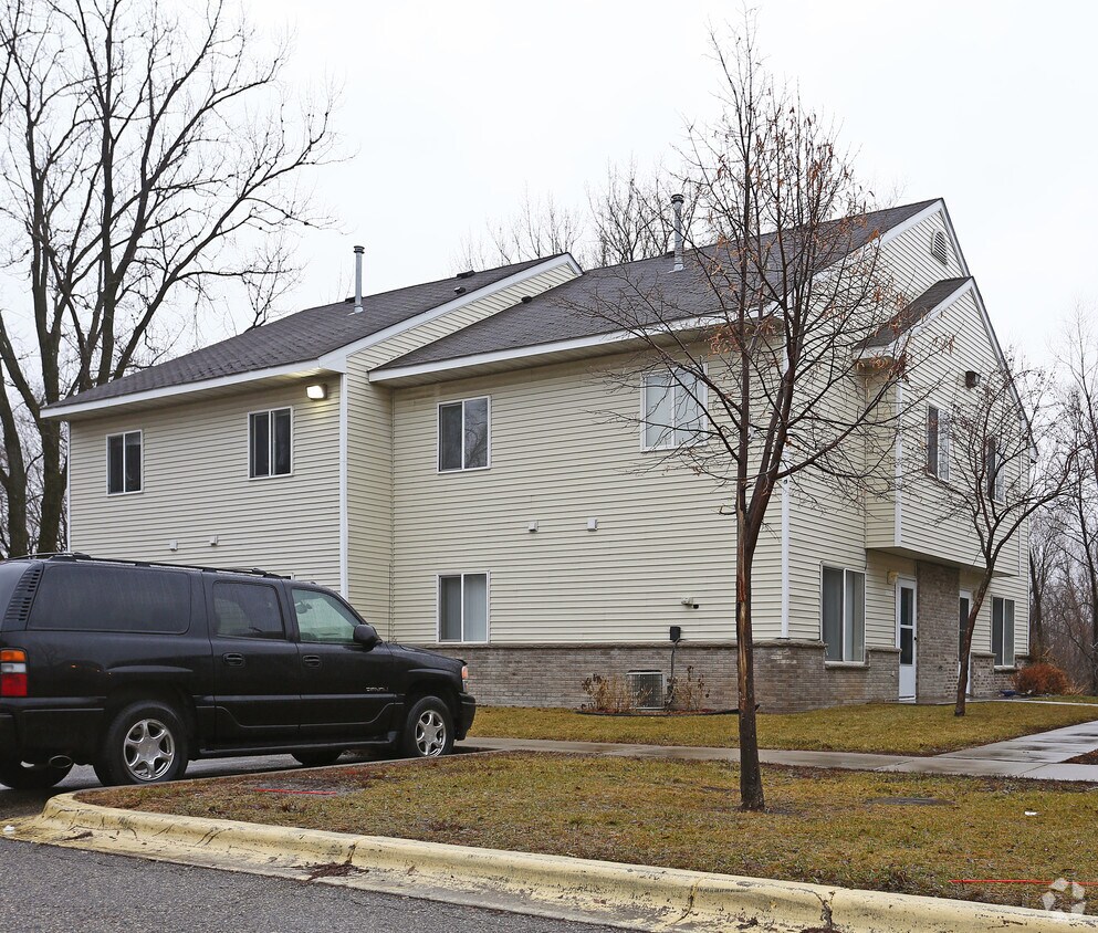 Evergreen Pointe Townhomes Apartments in Savage, MN