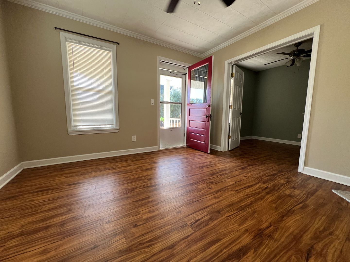 1726 Starkweather Ave Cleveland, OH 44113 – photo 3