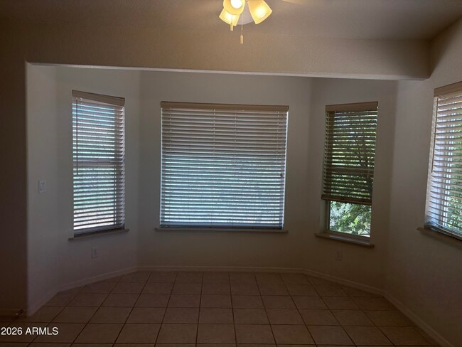 Building Photo - 1331 Deborah Dr