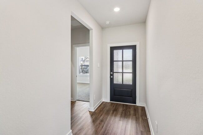 Building Photo - 2614 Wastelbread Ln