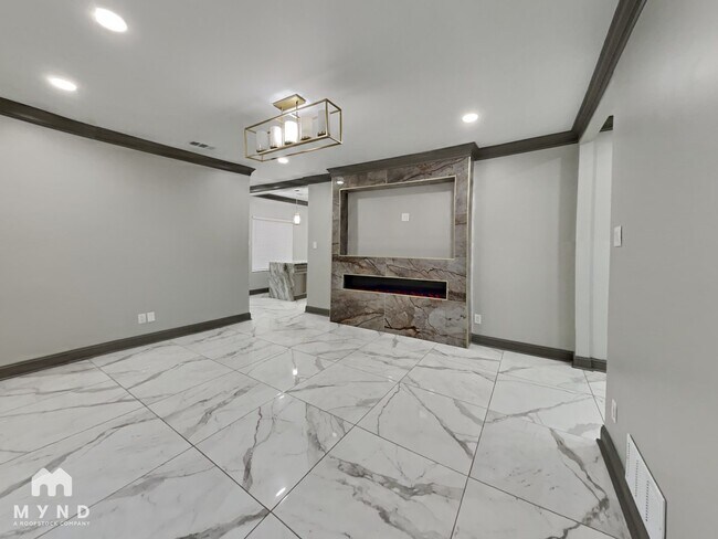 Foto del edificio - 5373 Solitaire Way